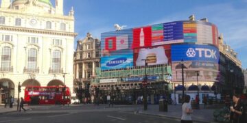Car Tours and Walking Tours of London with London Private Tours 16