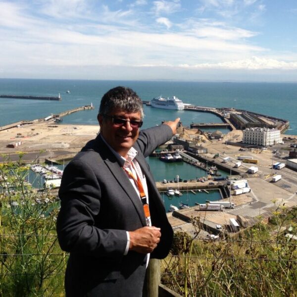 Transfer Tour between Dover and London with London Private Tours